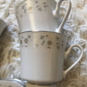 VINTAGE Melody Pattern Cup/Saucer